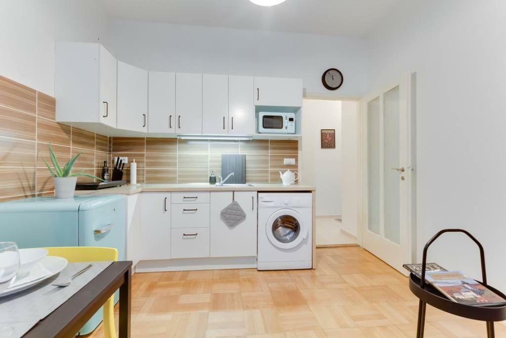 Apartment Alex Praga Esterno foto