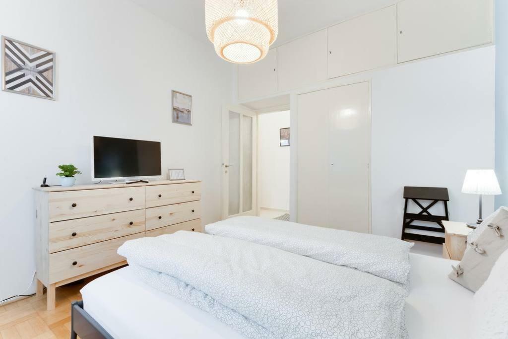 Apartment Alex Praga Esterno foto